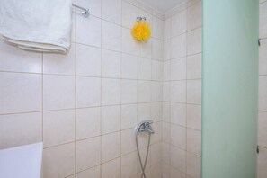 Studio | Bathroom | Combined shower/tub, deep soaking tub, towels - Cozy Panta Remarkable 1-bed Apartment in Orestiada (Orestiada)