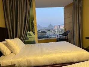 华丽双人房或双床房 | 隔音、免费 WiFi、床单