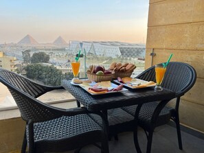 华丽双人房, 2 间卧室 | 阳台景观