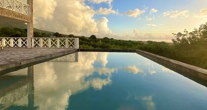 New listing: oversized rooms, yoga pavilion, saltwater pool and kids zip line!