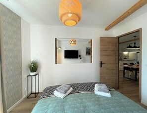 1 bedroom, iron/ironing board, free WiFi, bed sheets