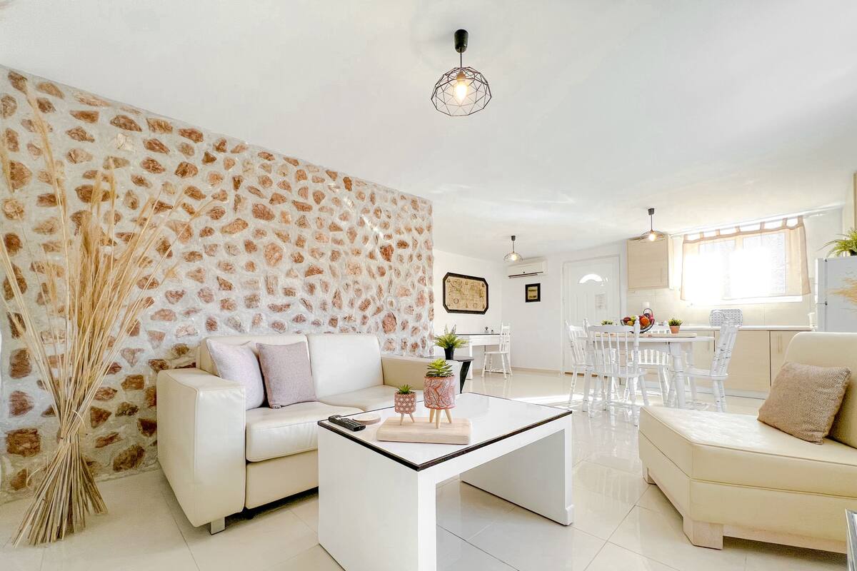 Casa N6 | Living area | TV