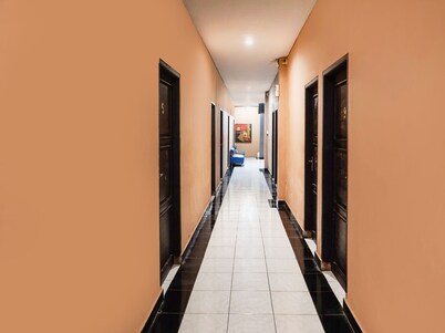 Hotel O Makassar near Mall Panakukkang formerly Sayang Home Stay