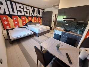 Estudio estándar, 1 habitación, para no fumadores | Ropa de cama hipoalergénica y camas Select Comfort 