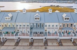 Exterior - Hidden Paradise Coastal Views! (Ocean View)