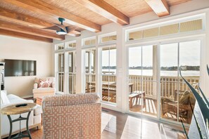 Living area - Hidden Paradise Coastal Views! (Ocean View)