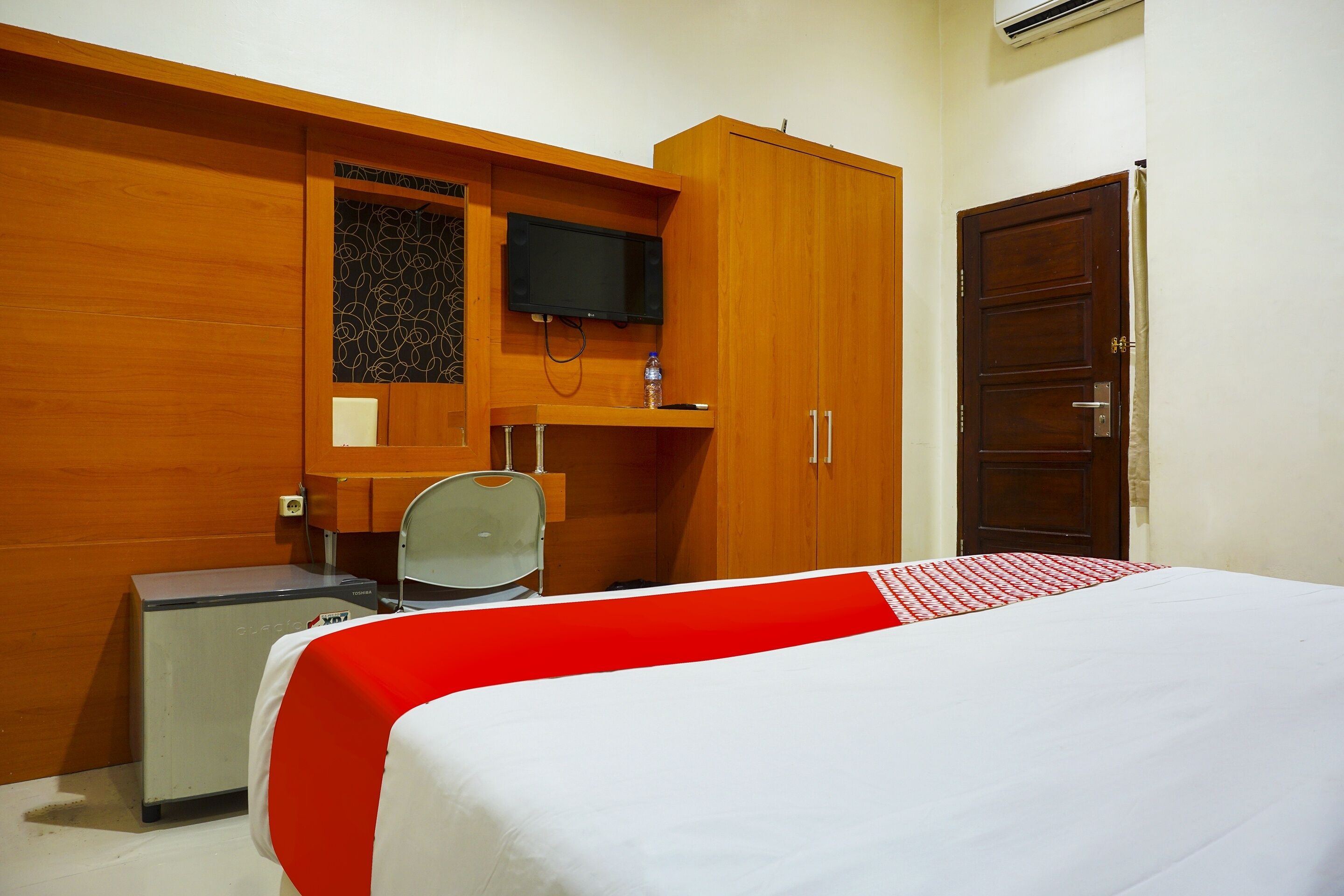 Standard Double Room | Desk, laptop workspace, free WiFi, bed sheets