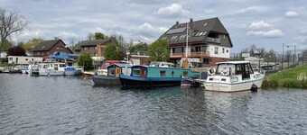 Hausboot "lütje" - Urlaub auf dem Wasser
