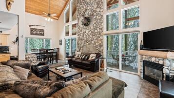 Cabin, Multiple Beds, Balcony, Mountain View | Living area | TV