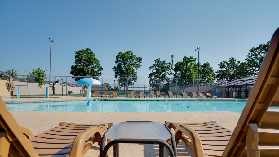 Golf Course Escape - Resort Amenities