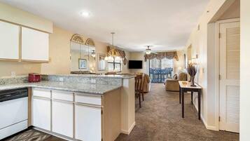 Leilighet, flere senger, balkong, utsikt mot golfbane (Golf Course Escape) | Innvendig