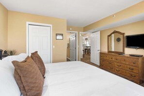 Condo, Multiple Beds, Balcony, Golf View (Golf Course Escape) | 2 bedrooms, individually decorated, individually furnished, free WiFi - Golf Course Escape - Resort Amenities (Branson)