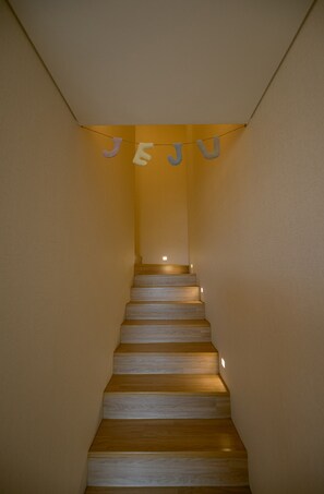 Staircase - Stayfarmsvill (Jeju City)