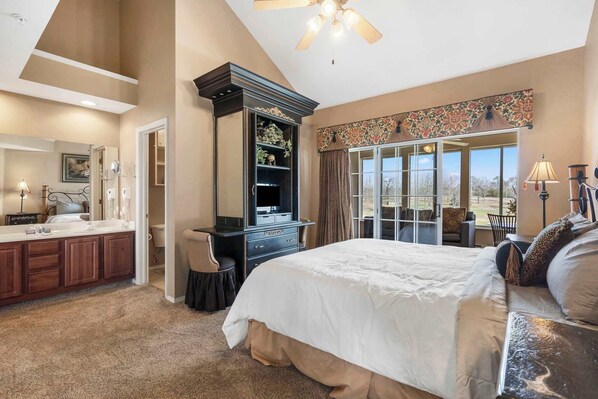 Condo, Multiple Beds, Patio, Golf View (Glory Daze) | 3 bedrooms, individually decorated, individually furnished, free WiFi