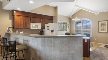 Condo, Multiple Beds, Patio, Golf View (Glory Daze) | Private kitchen | Coffee/tea maker