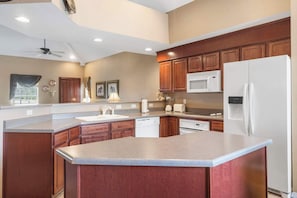 Condo, Multiple Beds, Patio, Golf View (Glory Daze) | Private kitchen