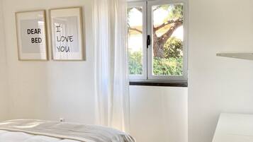 2 多间卧室、办公桌、免费 WiFi