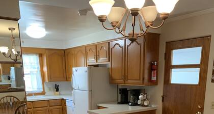 Family Home, Blocks from Pro Football Hall of Fame, Fenced Yard, Pet Friendly