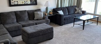 Family Home, Blocks from Pro Football Hall of Fame, Fenced Yard, Pet Friendly