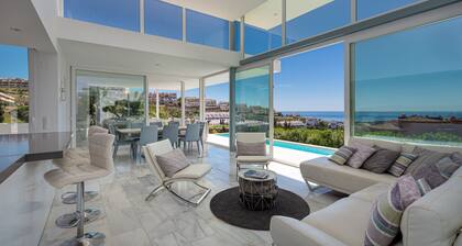 Villa Dona Julia 2410 Golf and Sea views