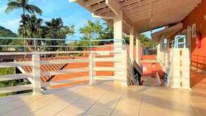 Lorong
