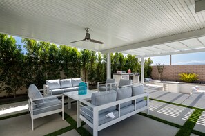 Terrace/patio - Desert Horizon (Desert Hot Springs)