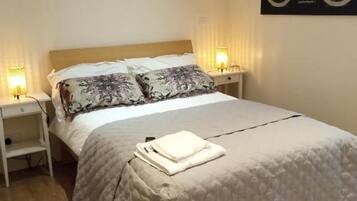 Apartment, Multiple Beds | 1 bedroom, free WiFi, bed sheets