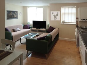 Living area - Charming 2-bed Apartment in Birmingham (Birmingham)