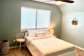 WiFi - ♥Spacious, 2 living spaces, No sharing near UTD (Dallas)