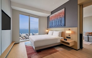 Family Suite, 1 King Bed, Ocean View