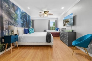 13 bedrooms, desk, iron/ironing board, travel crib
