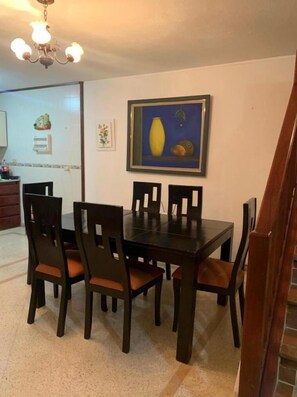 45-cm TV with digital channels - Casa Los Angeles (Villa de Leyva)