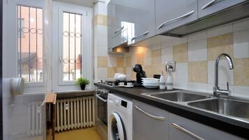 Apartment, 1 Schlafzimmer, Erdgeschoss | Eigene Küche | Großer Kühlschrank, Ofen, Herdplatte, Espressomaschine