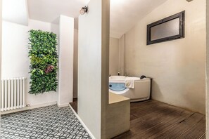 Appartement, 1 chambre | Salle de bain