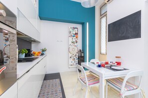 Lägenhet | Eget kök | Stort kylskåp, mikrovågsugn, ugn och spishäll
