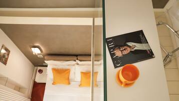 2 bedrooms, cots/infant beds, free WiFi, bed sheets