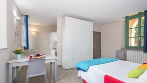 Studio Ekonomi | Meja kerja, tempat tidur bayi (biaya tambahan), dan Wi-Fi gratis