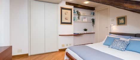 Gác, 1 phòng ngủ | 1 phòng ngủ, bàn ủi/dụng cụ ủi quần áo