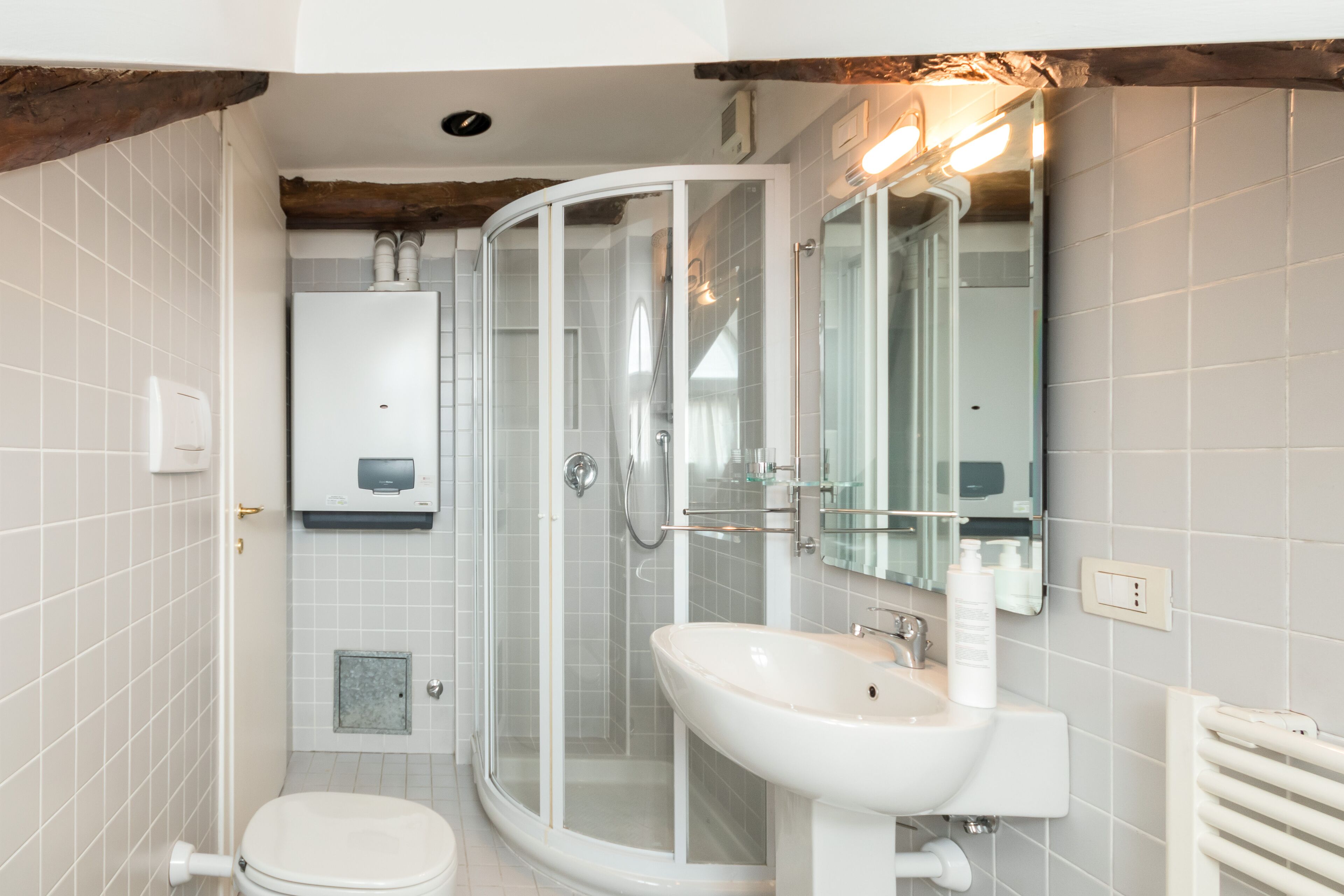 Loft, 1 Schlafzimmer | Badezimmer | Dusche, kostenlose Toilettenartikel, Haartrockner, Bidet