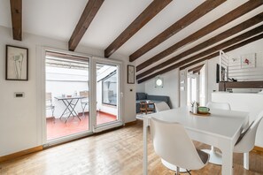 Apartment, 2 Bedrooms | In-room dining - Loft Con 2 Terrazzi Nei Pressi Della Johns Hopkins University (Bologna)