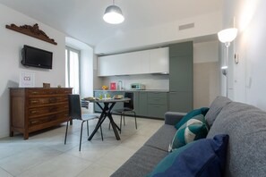 Economy Studio | Living area - Rosso E Blu Di San Salvario By Wonderful Italy (Turin)