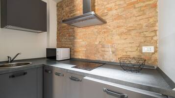 Leilighet | Eget kjøkken | Kjøleskap, mikrobølgeovn, kokeplater og espressomaskin