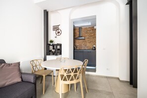 Apartment | In-room dining