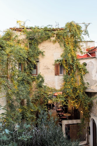 Una Terrazza Sul Mercato Del Capo By Wonderful Italy