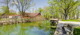 Pet-Friendly Ohio Escape w/ Deck & Community Dock!
