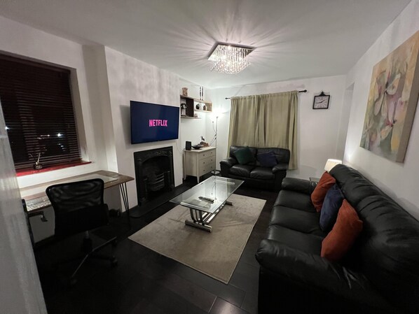 Apartment | Living area