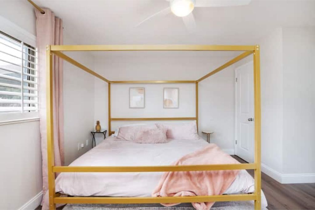 Gorgeous remodel with large yard