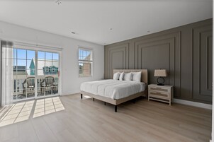 7 bedrooms, desk, free WiFi, bed sheets