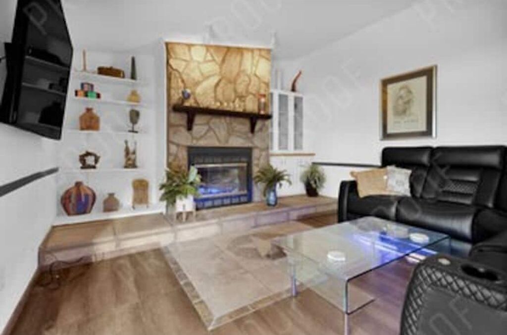 Lakefront Home Has Everything !