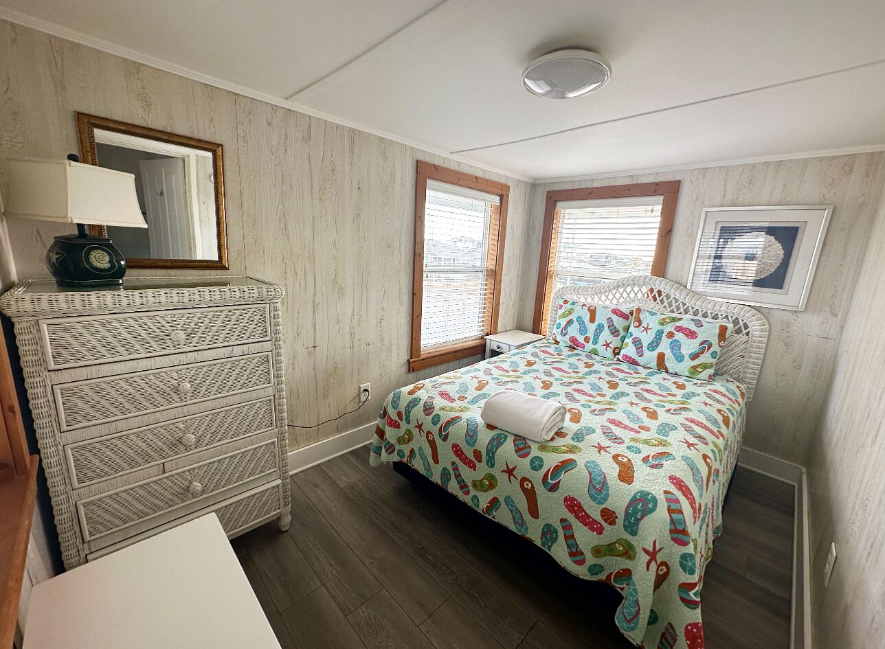 Superior Cottage | Free WiFi, bed sheets